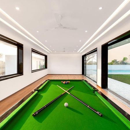 Stayvista At Aj House With Pvt Pool & Projector Set-Up Hyderabad Exterior foto